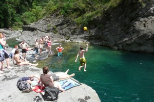 Xtrallusion photo library of independent, self-guided walking and sightseeing holidays in Italy. Pictures, images, photos and photographs taken along the way of this 1-day walking itinerary, to give you a visual impression of the day's walk.